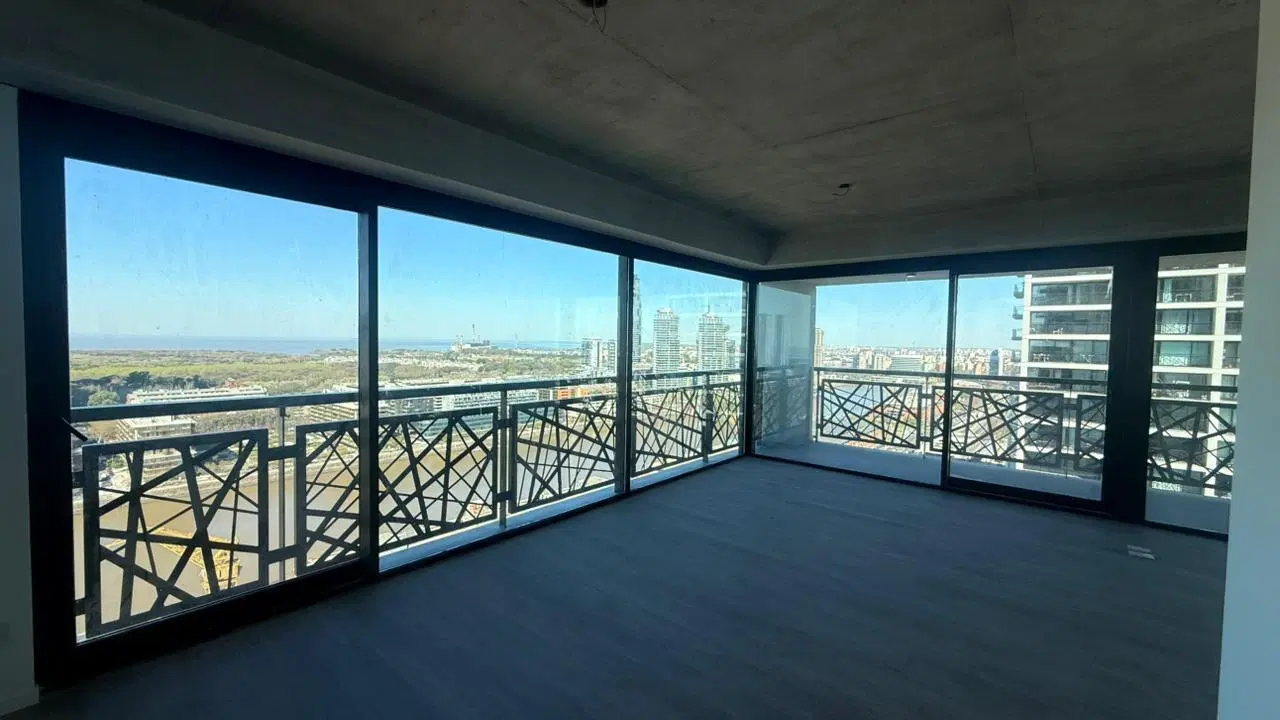 Increible 2 ambientes en venta con cochera y vista al río. Torre 2. Quartier. 4