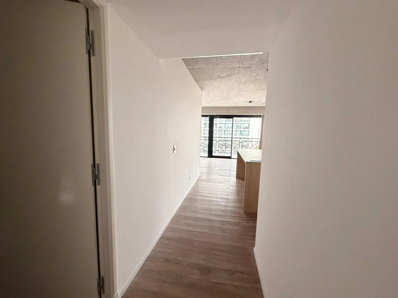 Excelente dos ambientes en alquiler, sin muebles, con cochera, Quartier Del Bajo - Puerto Madero 3