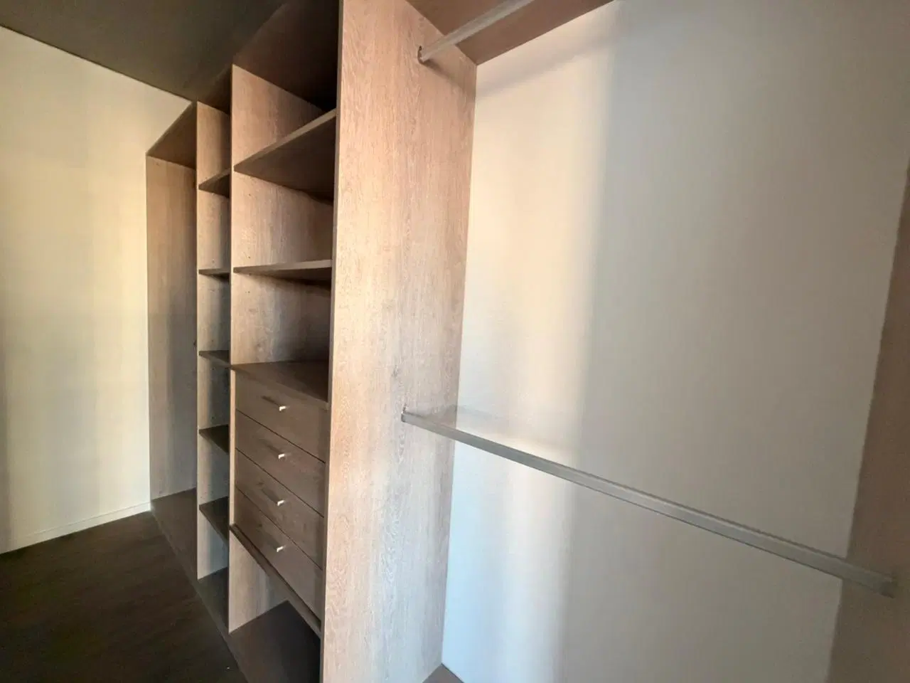 Excelente dos ambientes en alquiler, sin muebles, con cochera, Quartier Del Bajo - Puerto Madero 5