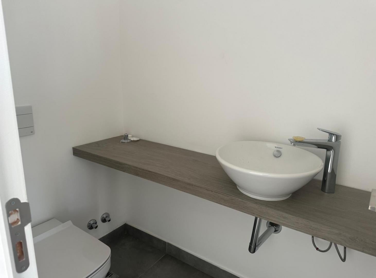 Excelente Loft 55 m2 a estrenar en venta con cochera. Distrito Quartier, Retiro.