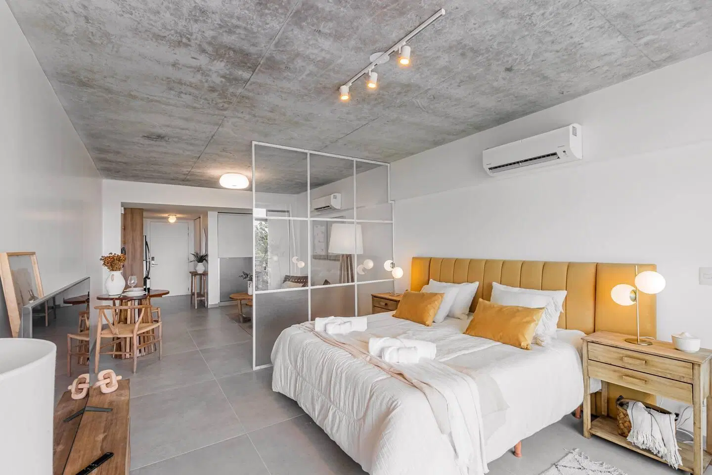 Studio moderno con balcon al rio y cochera – Distrito Quartier Puerto Retiro 3