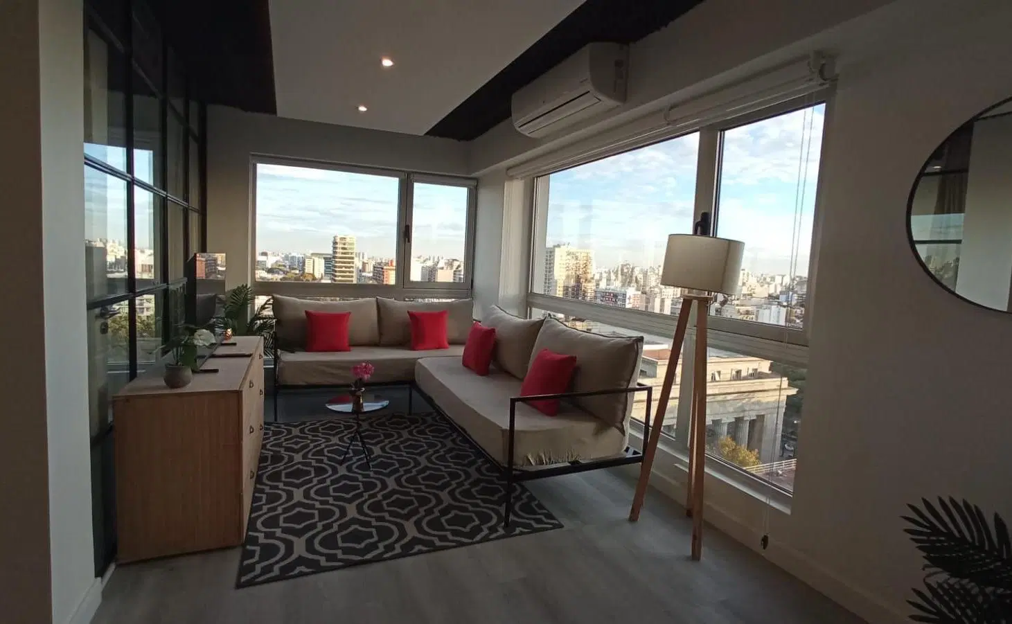 Departamento de 2 ambientes en piso alto, muy luminoso – Quartier Madero Urbano 1