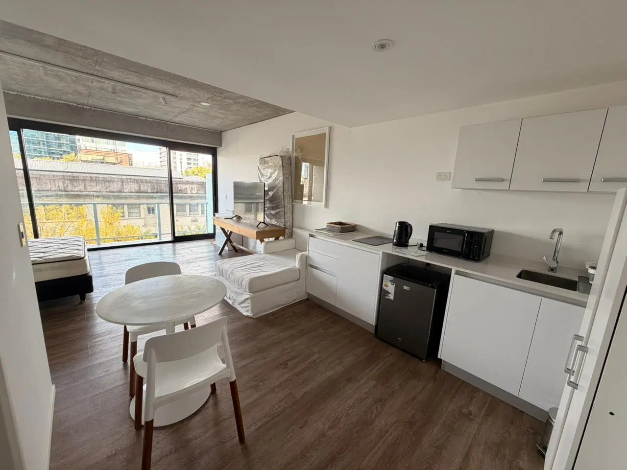 Oportunidad Studio en alquiler temporario, amoblado, Quartier Del Bajo - Puerto Madero 2