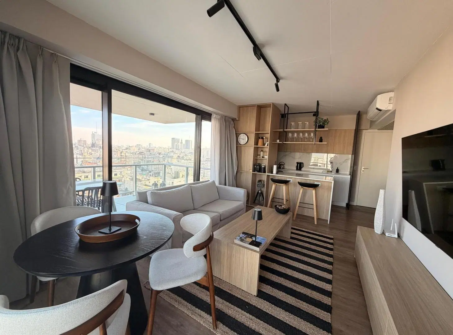 3 Ambientes Premium Amoblado con Vista Abierta - Quartier del Bajo 2