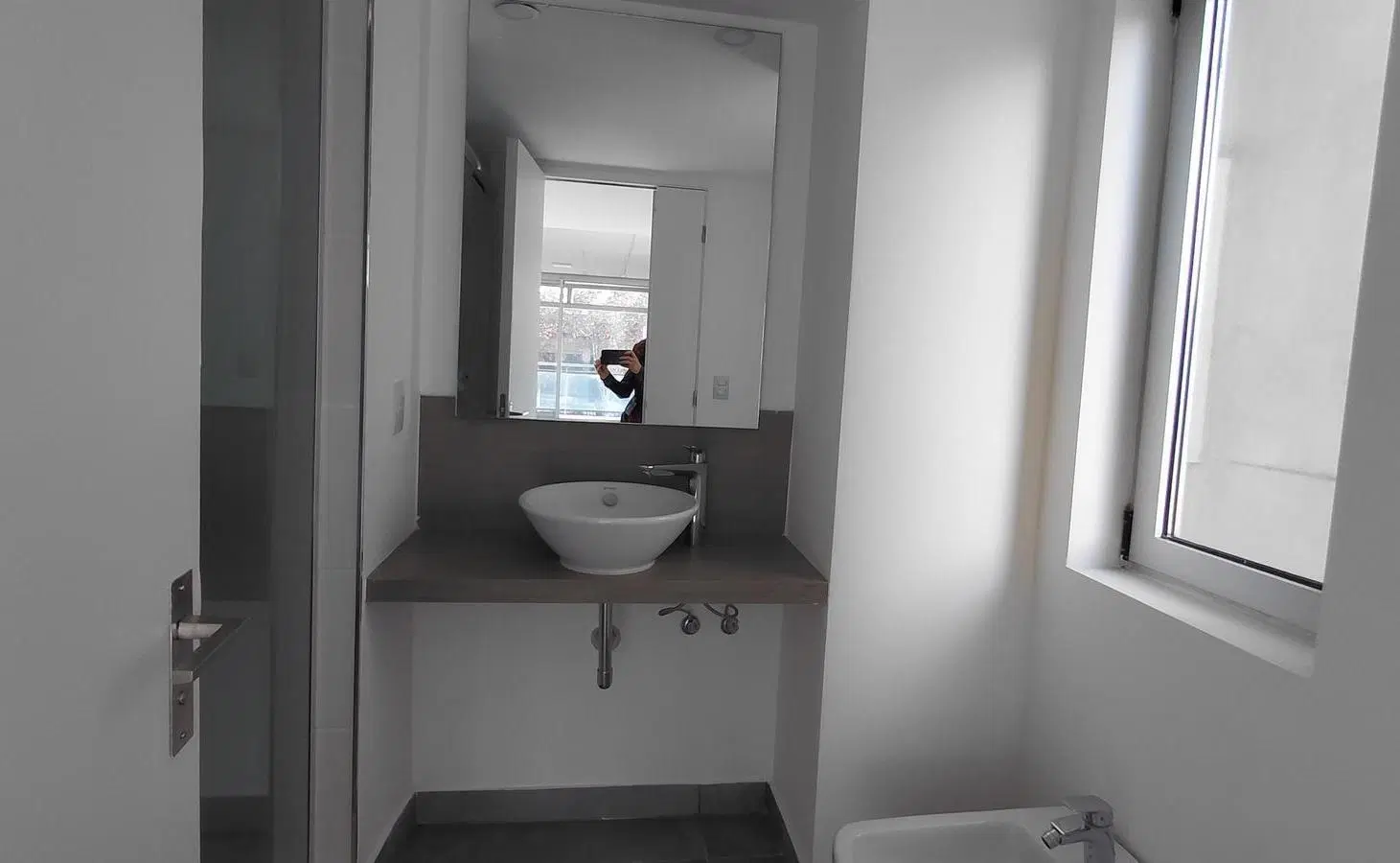 Oficina Premium en alquiler y venta con Dos Balcones en Distrito Quartier, Retiro 5