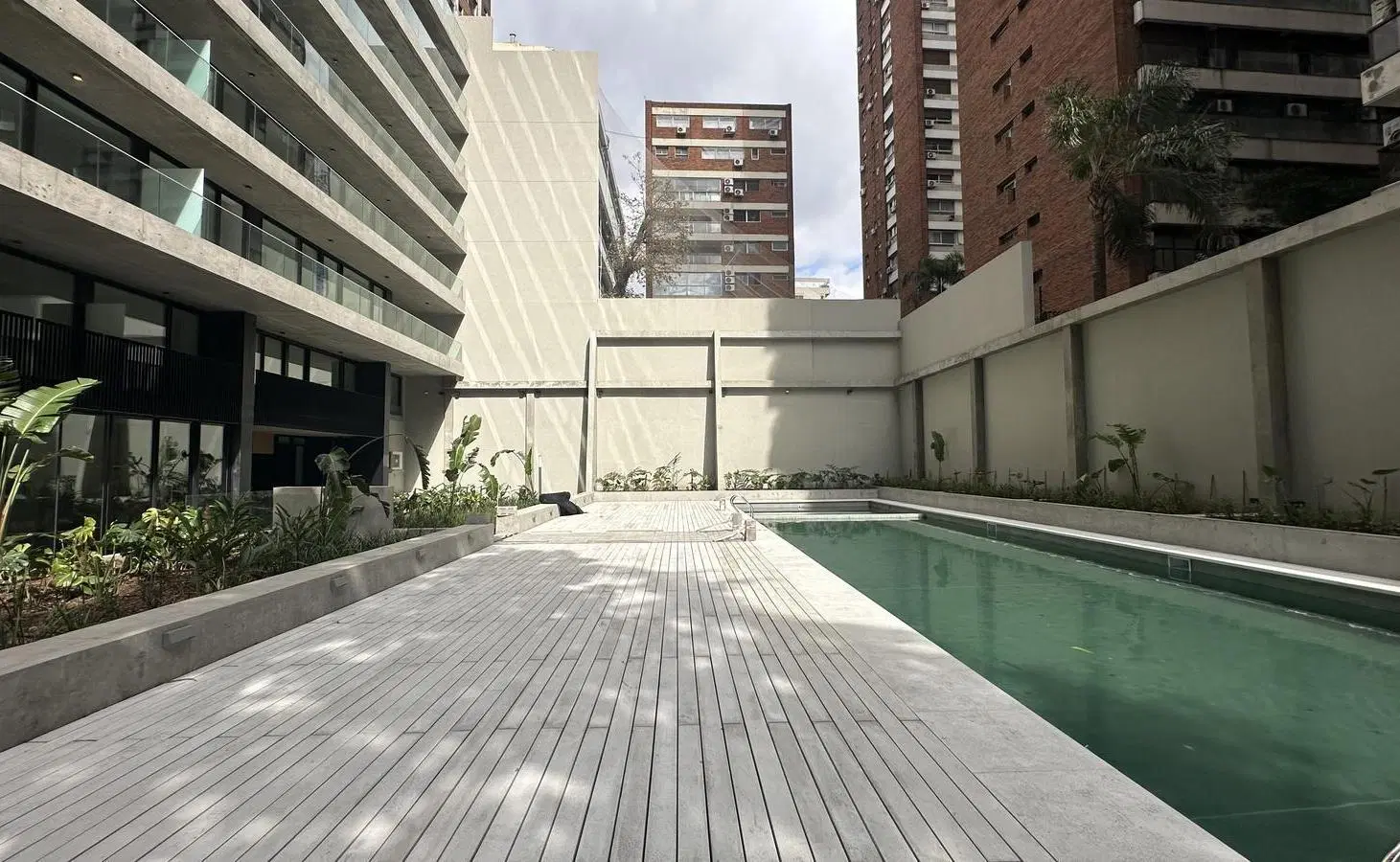 Exclusivo departamento de 4 dormitorios con 2 cocheras y dependencia en Venta. QUARTIER Lacroze 4