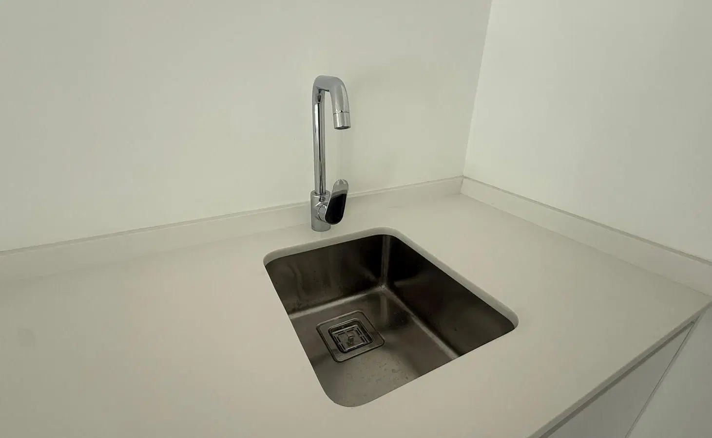 Monoambiente en alquiler con Balcón en Quartier del Bajo – Piso 4 - Torre 2 4