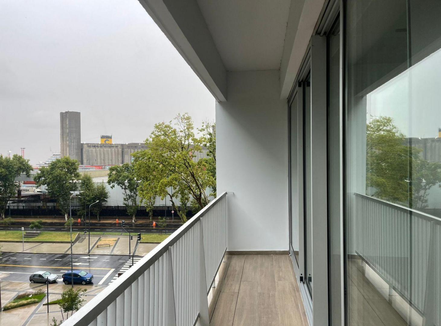 Foto de Loft en venta con vista al puerto y plaza. Distrito Quartier, Retiro., imagen 1