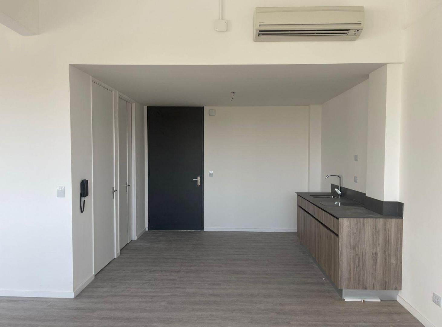 Foto de Loft 55m2 en alquiler tradicional con cochera. Distrito Quartier, imagen 4