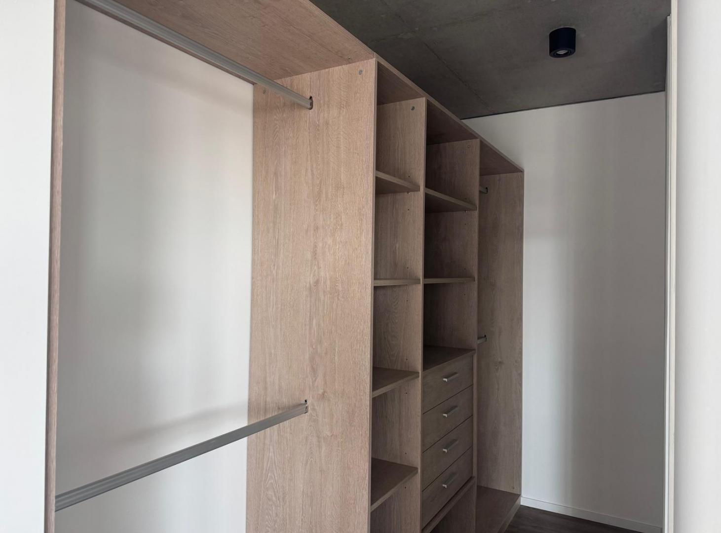 Foto de Excelente 2 ambientes en Quartier del Bajo con vista abierta. Piso Alto, imagen 3
