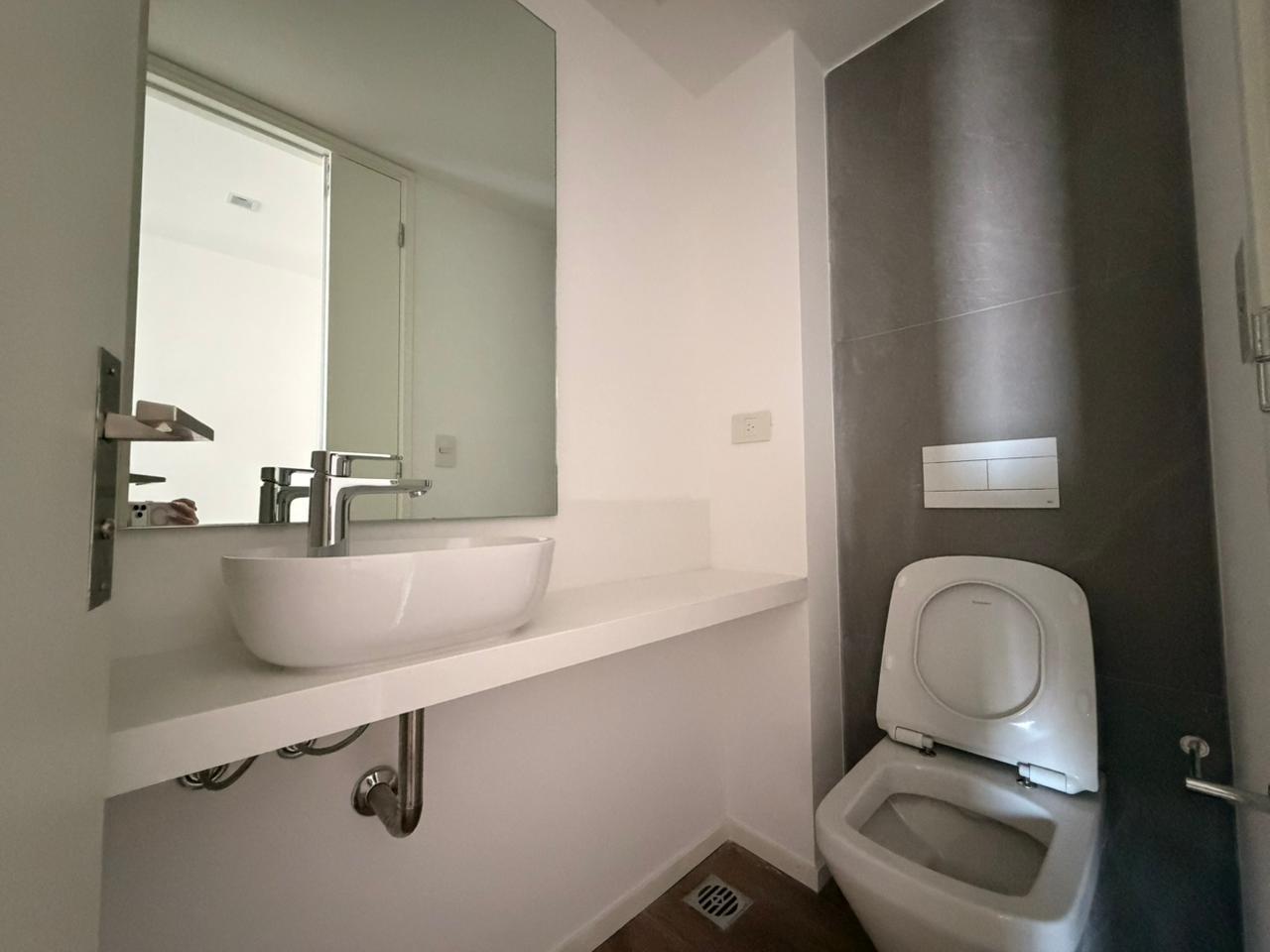 Foto de Dos ambientes en alquiler sin muebles con cochera, Quartier Del Bajo, imagen 2