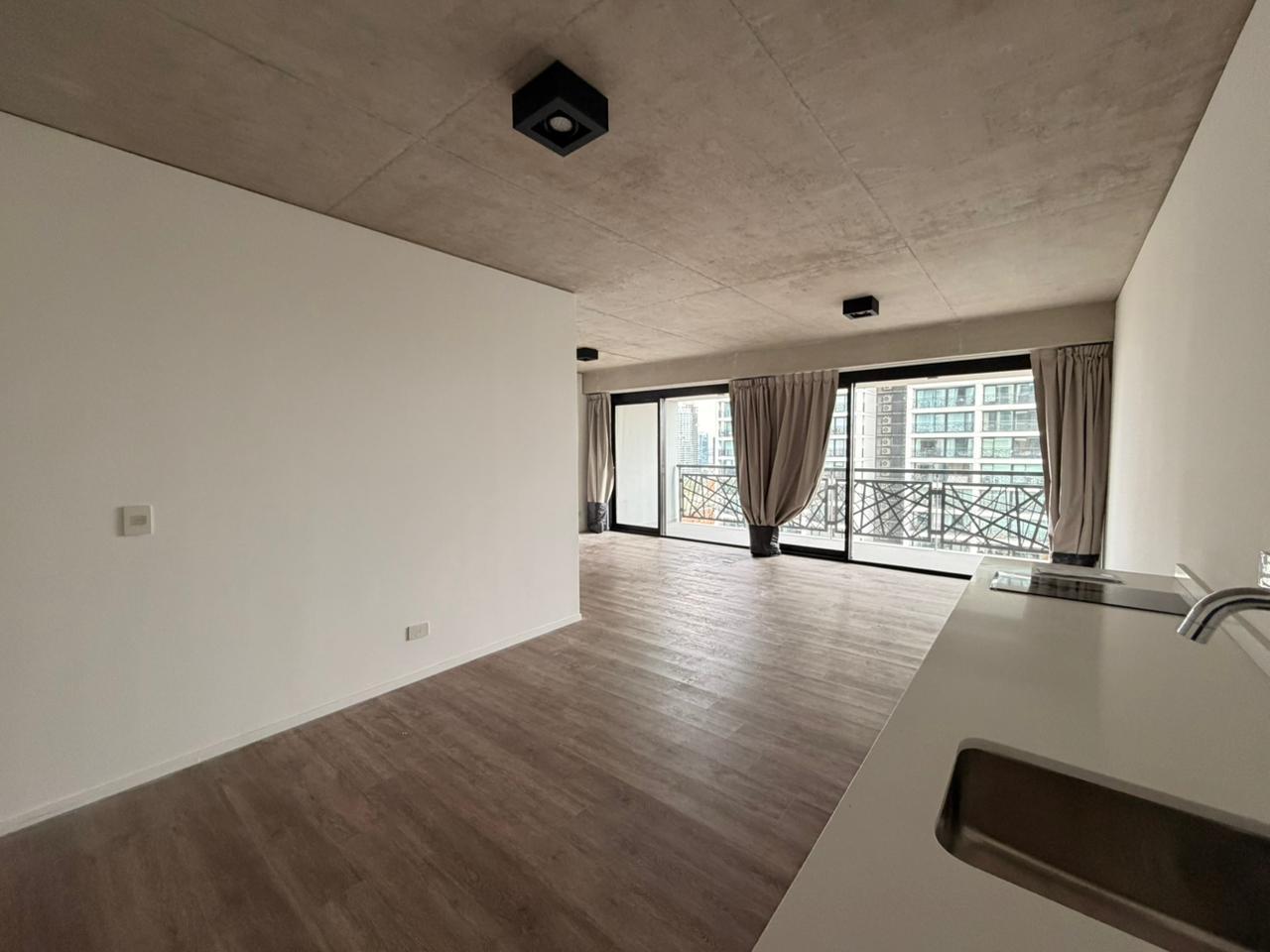 Foto de Dos ambientes en alquiler, sin muebles, con cochera, Quartier Del Bajo, imagen 2