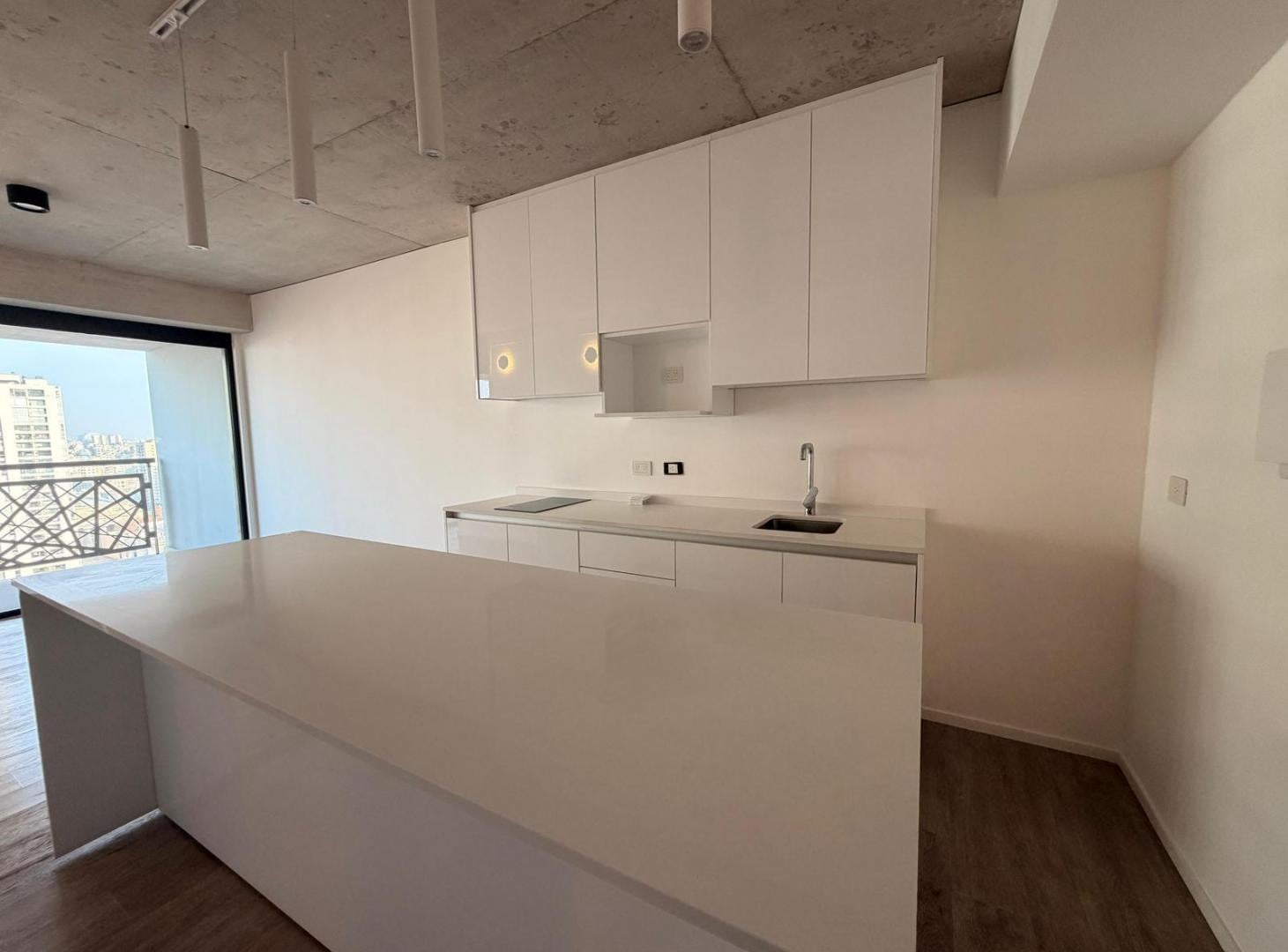 Foto de Dos ambientes en alquiler con cochera - Quartier del Bajo, imagen 2
