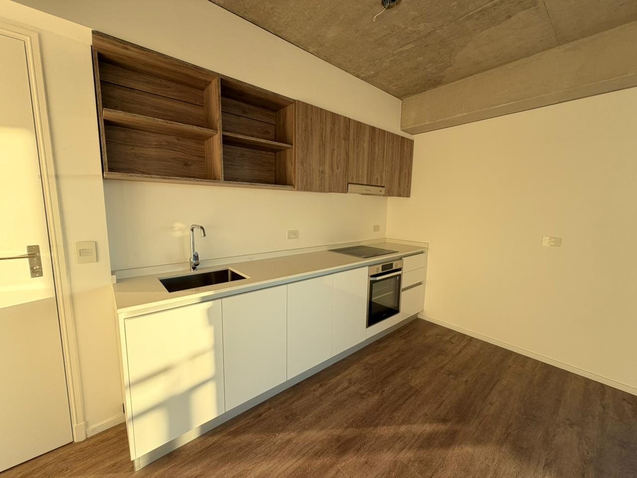 Foto de Alquiler 3 ambientes sin muebles, con cochera. Piso alto Quartier Del, imagen 1