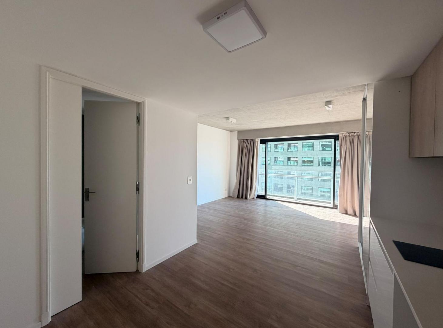 Foto de Monoambiente en alquiler con balcón y vista al Río | Quartier del Bajo, imagen 3