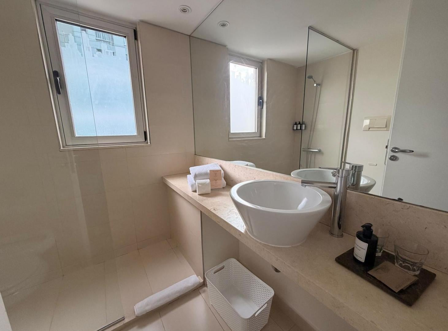 Foto de Loft amoblado con vista abierta en venta | Quartier Madero Urbano, imagen 3
