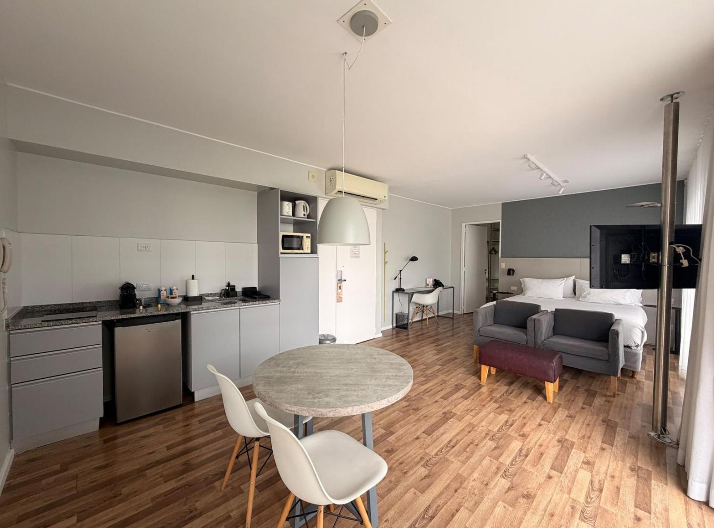 Foto de Loft amoblado con vista abierta en venta | Quartier Madero Urbano, imagen 1