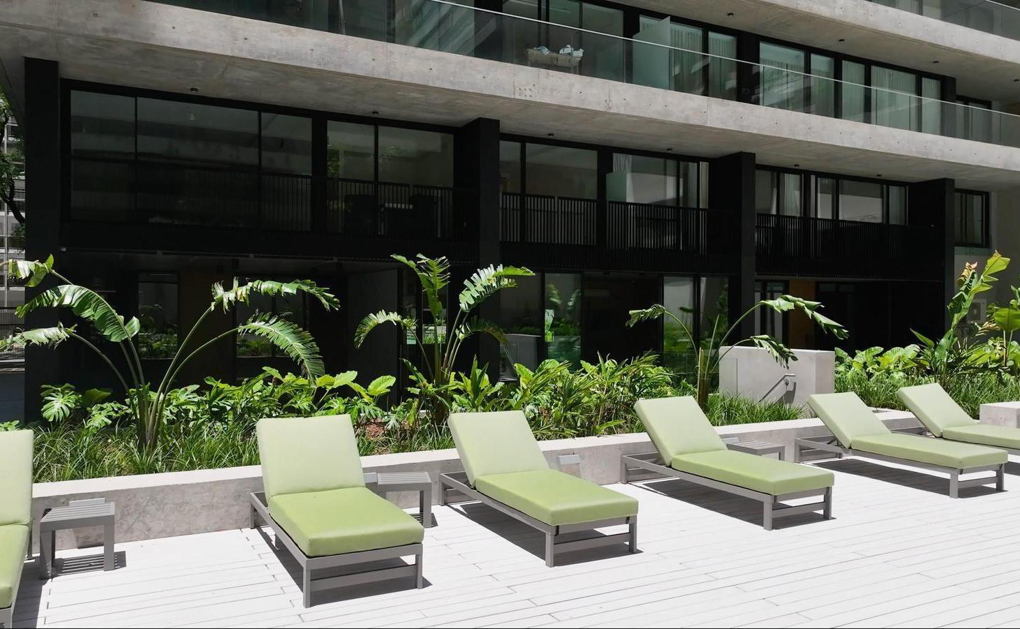 Foto de Exclusivo departamento de 4 dormitorios con 2 cocheras y dependencia en, imagen 3