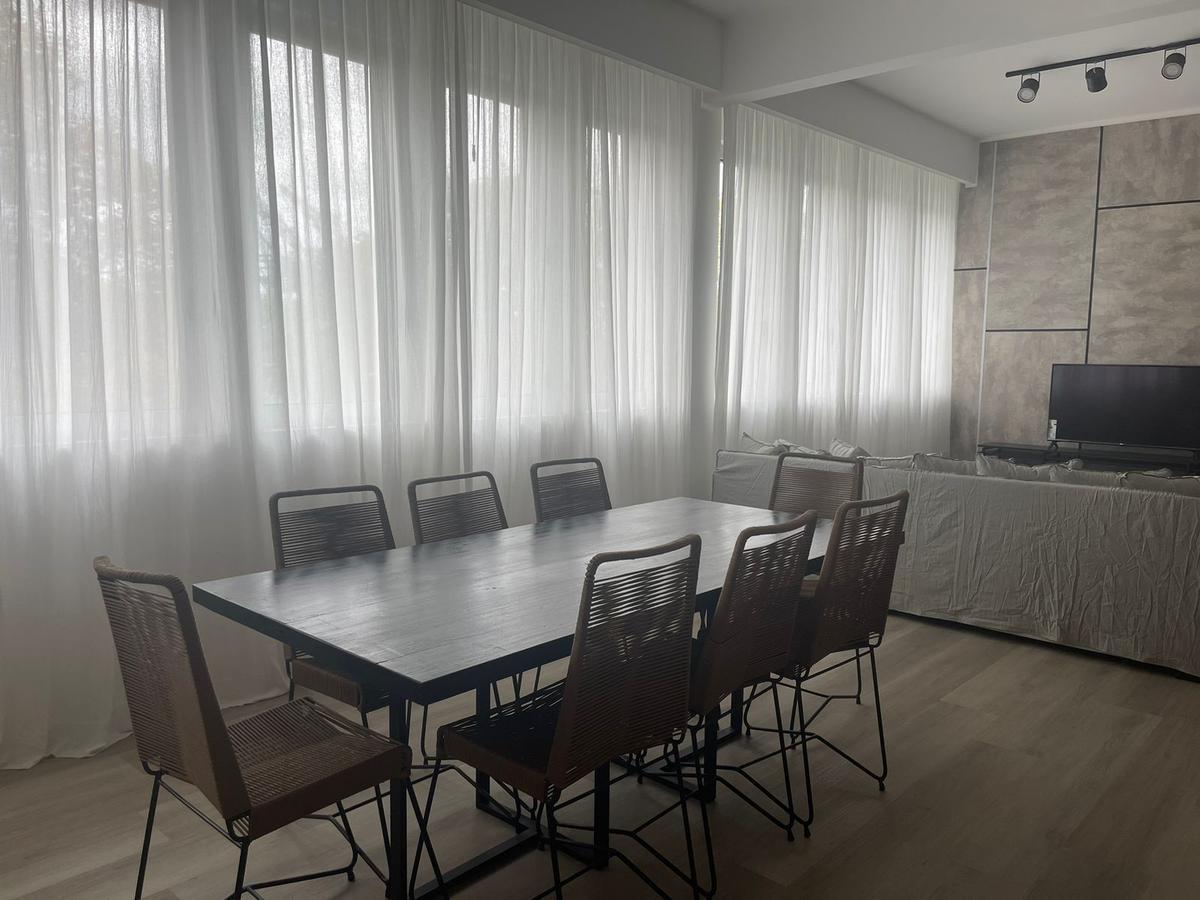 Foto de Excelente 3 ambientes a estrenar amoblado con cochera en venta, imagen 3
