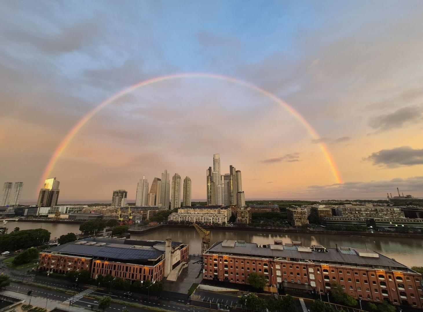 Foto de 3 Ambientes en Alquiler con Vista al Río | Quartier del Bajo, imagen 1