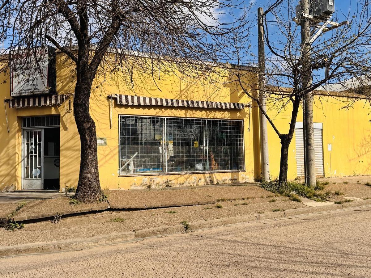 Local Comercial Esquina Bolívar y Salta Colón Entre Ríos