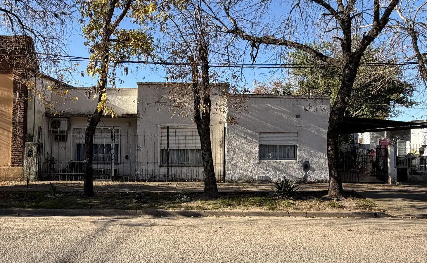 Casa con Departamento en Colón 3