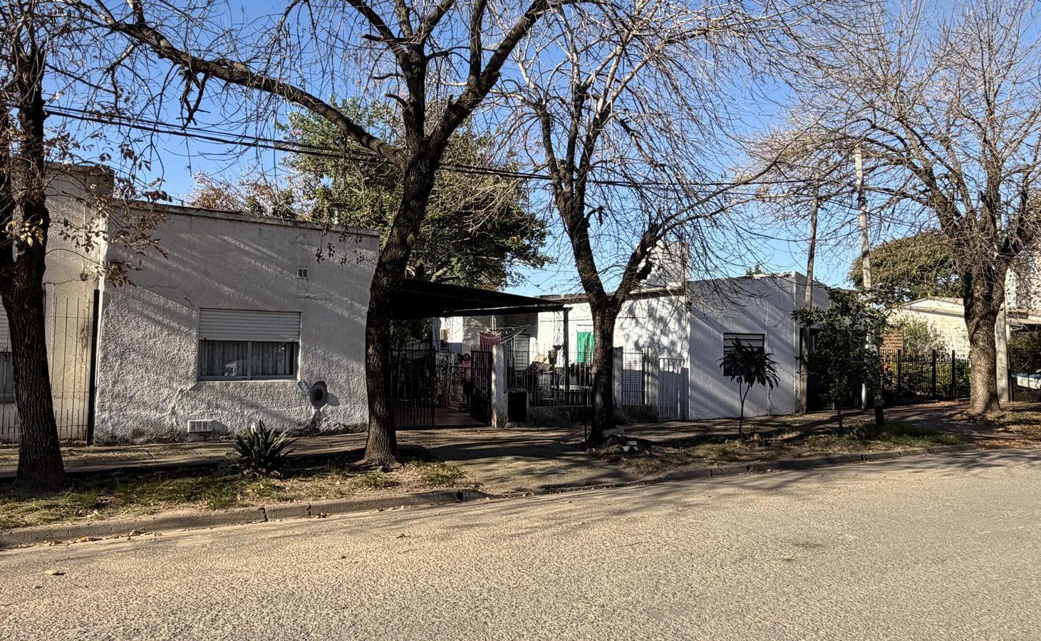 Casa con Departamento en Colón