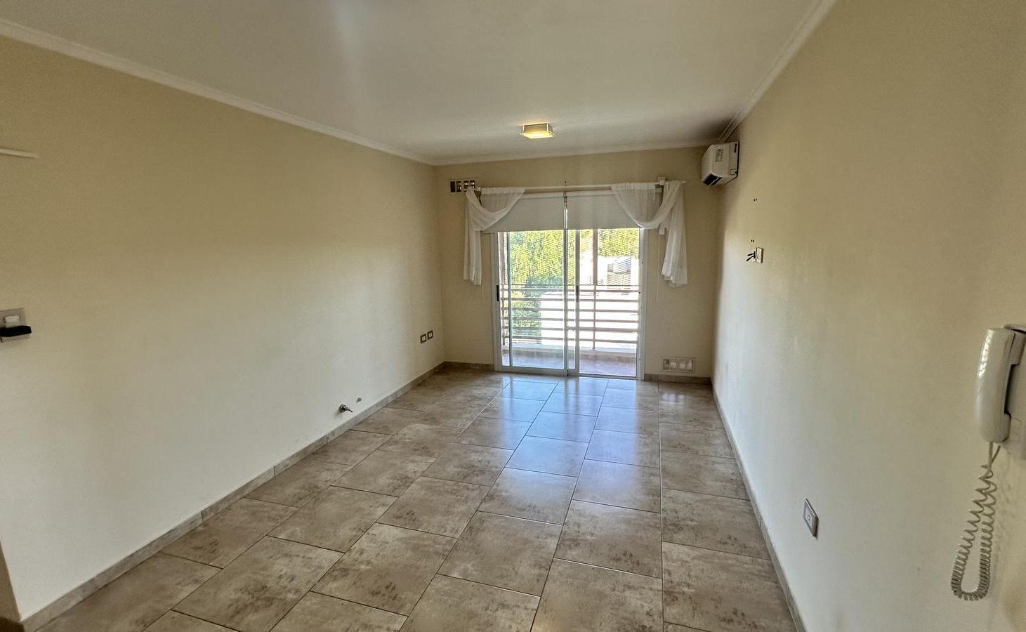 Foto de Departamento de 3 ambientes en Bernard 476, imagen 3