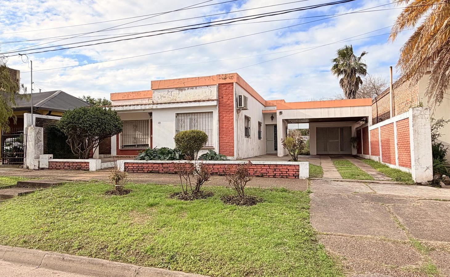 Foto de Casa Importante Lote Villa Elisa, imagen 1