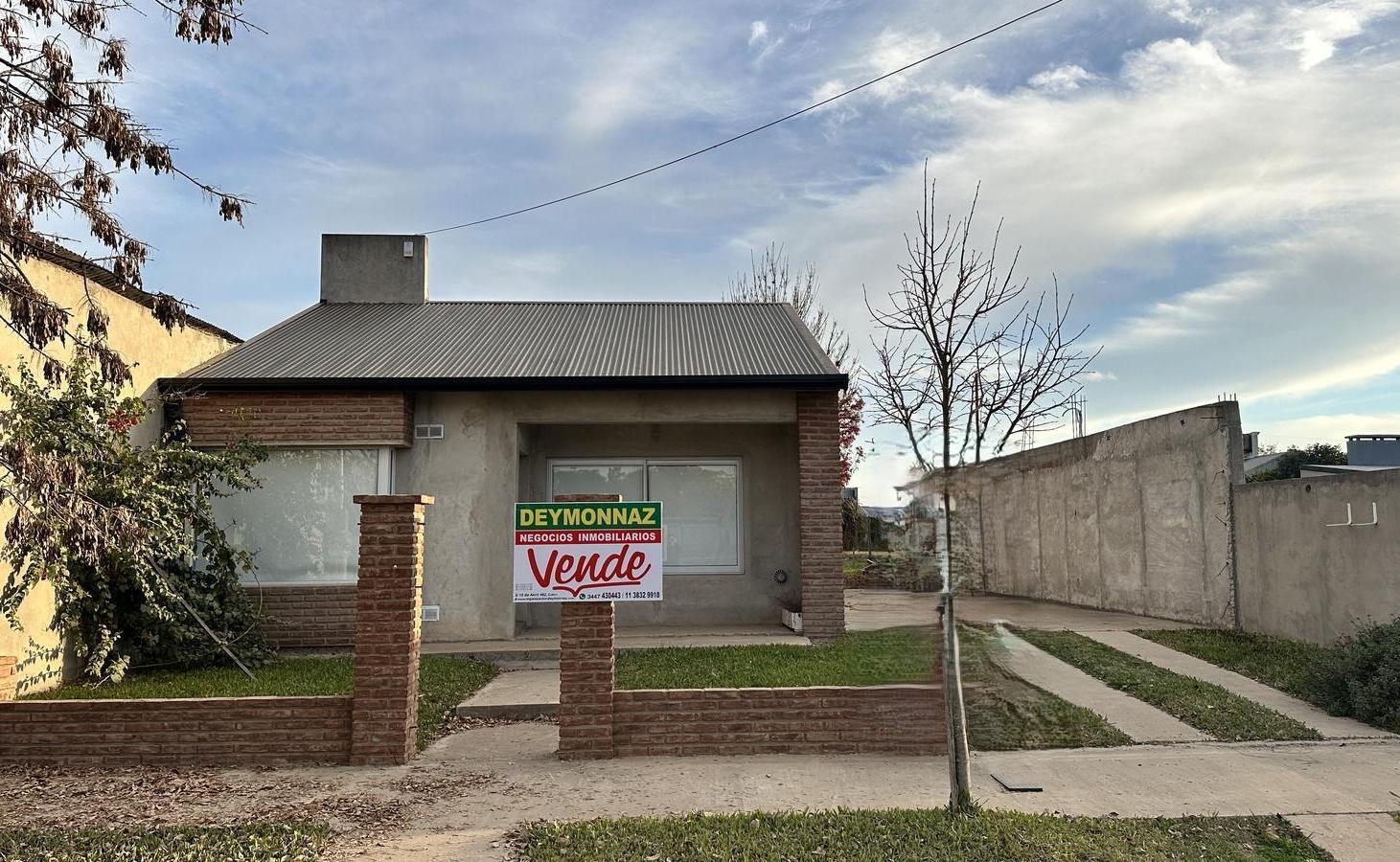 Foto de Casa con amplio lote en Supremo Entrerriano 1641, imagen 1