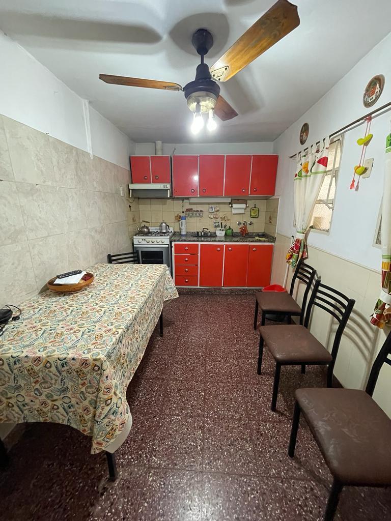 Casa Multifamiliar 6 Amb. C/local, Patios, Terraza, Cochera en Cnel. Pagola 4100 4