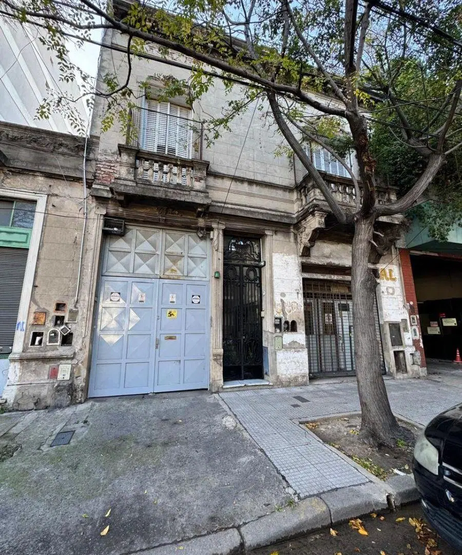 EXCELENTE GALPON EN CASTRO AL 2200, BOEDO 2
