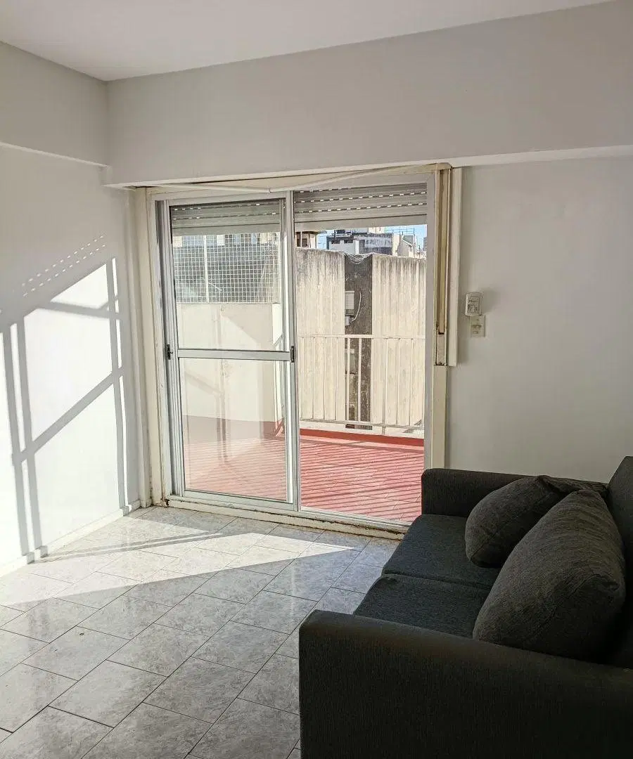 EXCELENTE DEPTO. 2 AMB. C/BALCON ATERRAZADO Y COCHERA EN LA CALLE PERON AL 2200, BALVANERA 5