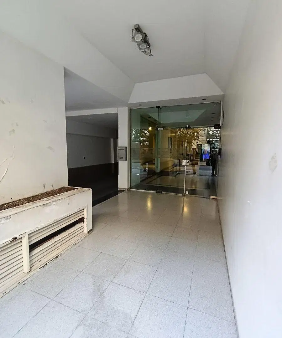 EXCELENTE DEPTO. 2 AMB. C/BALCON ATERRAZADO Y COCHERA EN LA CALLE PERON AL 2200, BALVANERA 1
