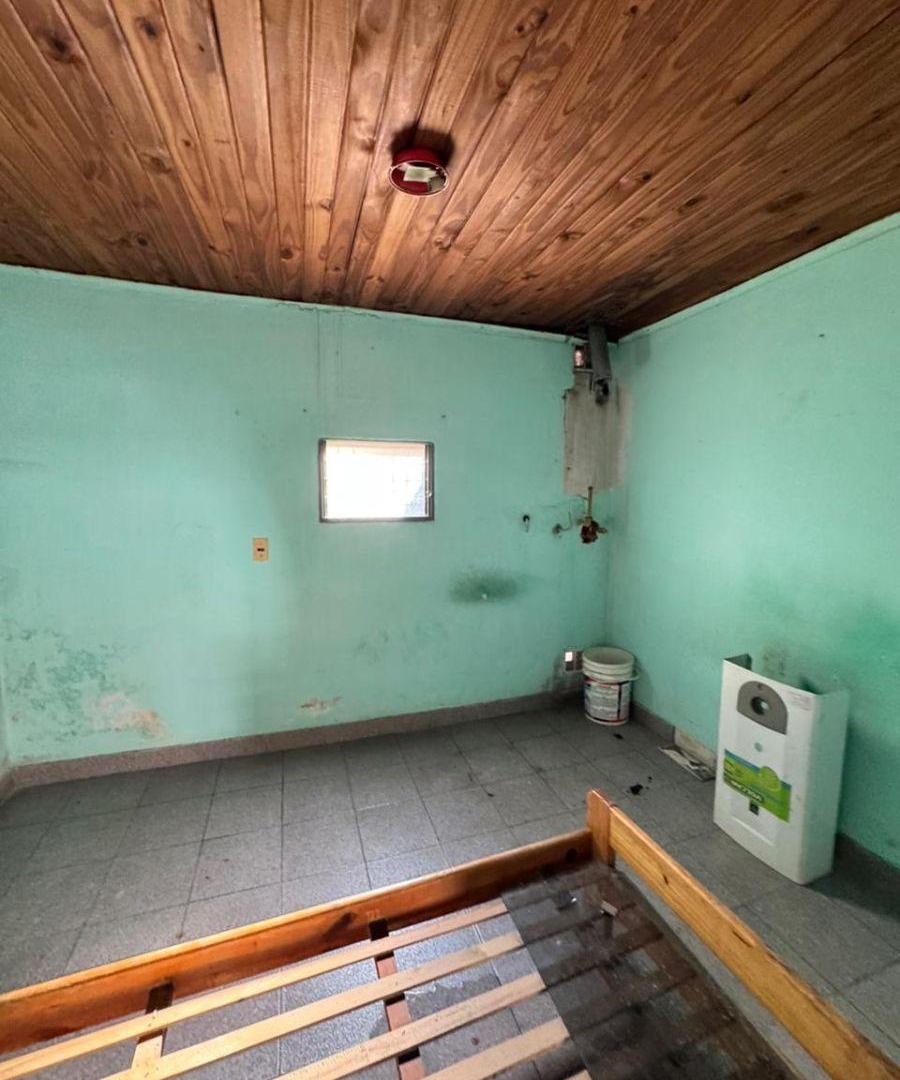 Foto de CASA 5 AMBIENTES CON PATIO A REFACCIONAR EN LA CALLE CHILAVERT AL 1100, POMPEYA, imagen 2