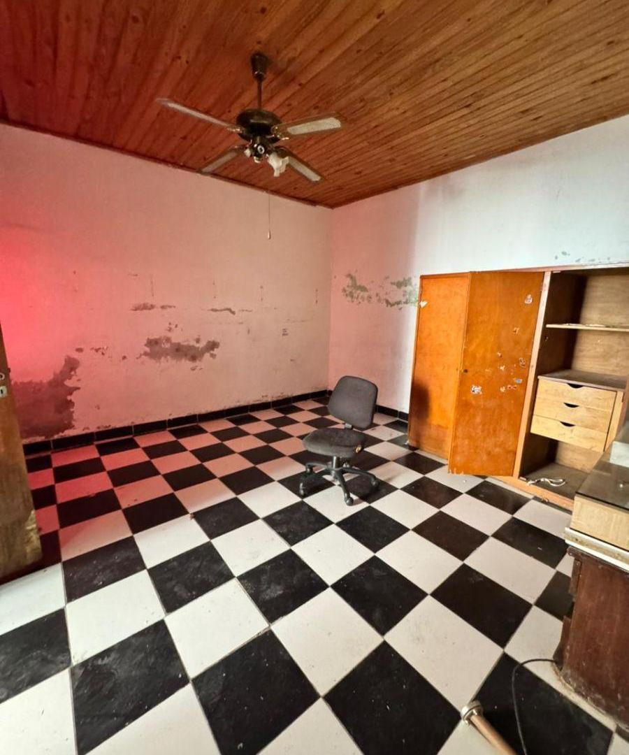 Foto de CASA 5 AMBIENTES CON PATIO A REFACCIONAR EN LA CALLE CHILAVERT AL 1100, POMPEYA, imagen 3