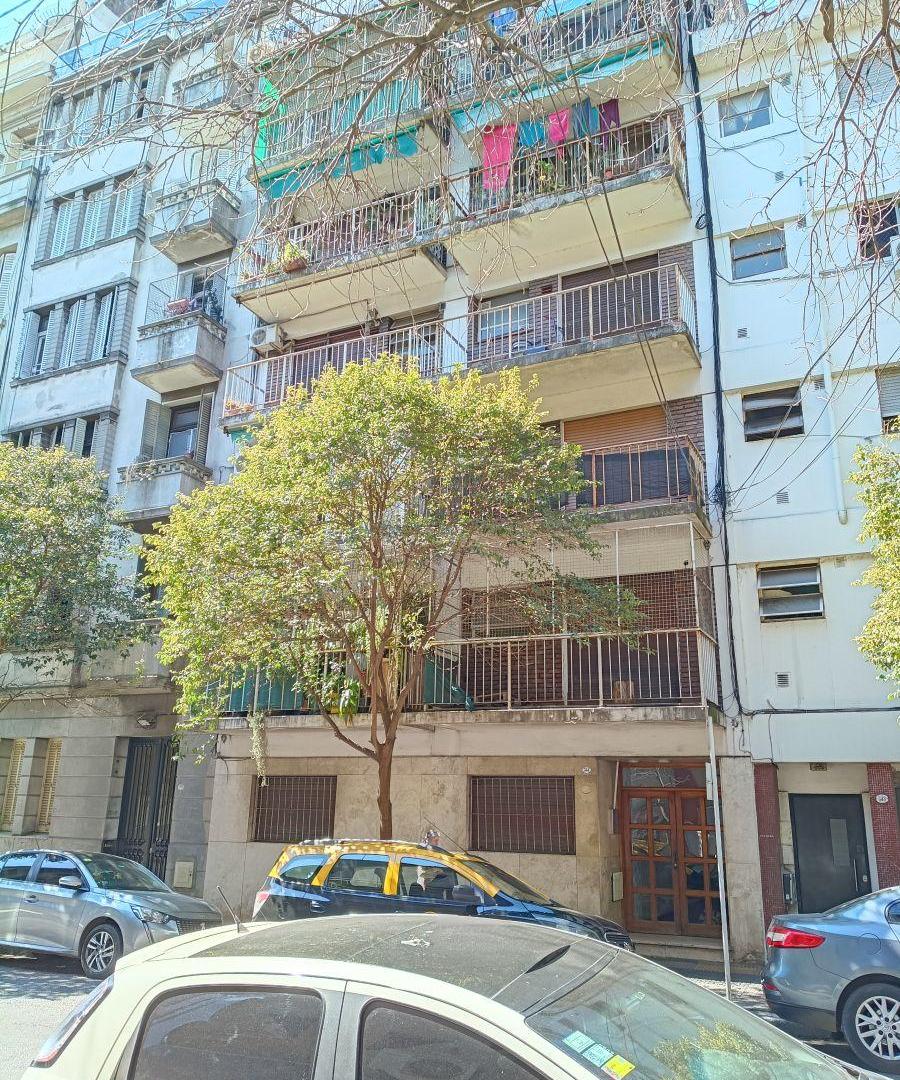 Foto de EXCELENTE DEPTO. 3 AMB. C0N BALCON EN LA CALLE DEAN FUNES AL 300, imagen 2