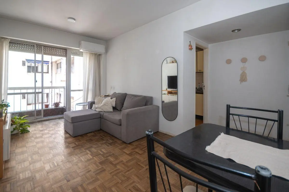 En Cañitas Piso Alto Liv/ Com y 2 Dor 5