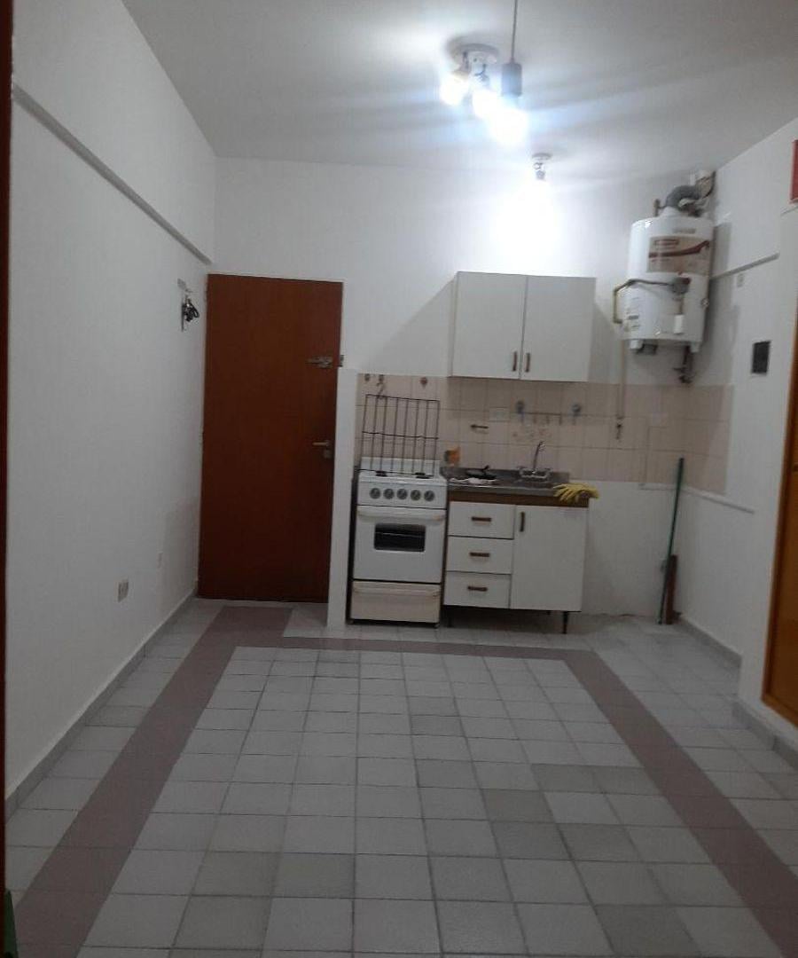 Foto de LA PATERNAL: AV. SAN MARTIN AL 3100- 1 AMBIENTE- PLANTA BAJA-$, imagen 2