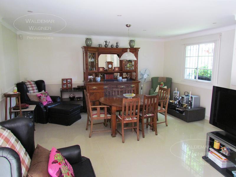 Imponente Chalet 6 Amb - Olivos 1
