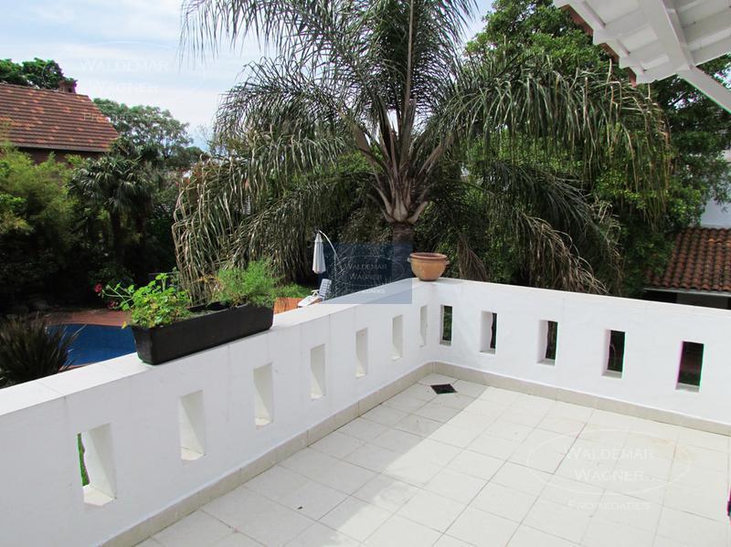 Imponente Chalet 6 Amb - Olivos 2