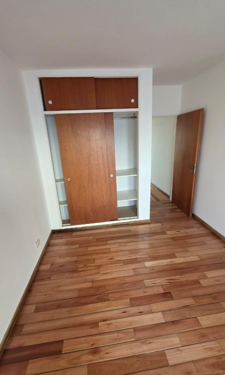 ¡Impecable 2 Ambientes en Caballito - Contrafrente con Balcón Aterrazado 4