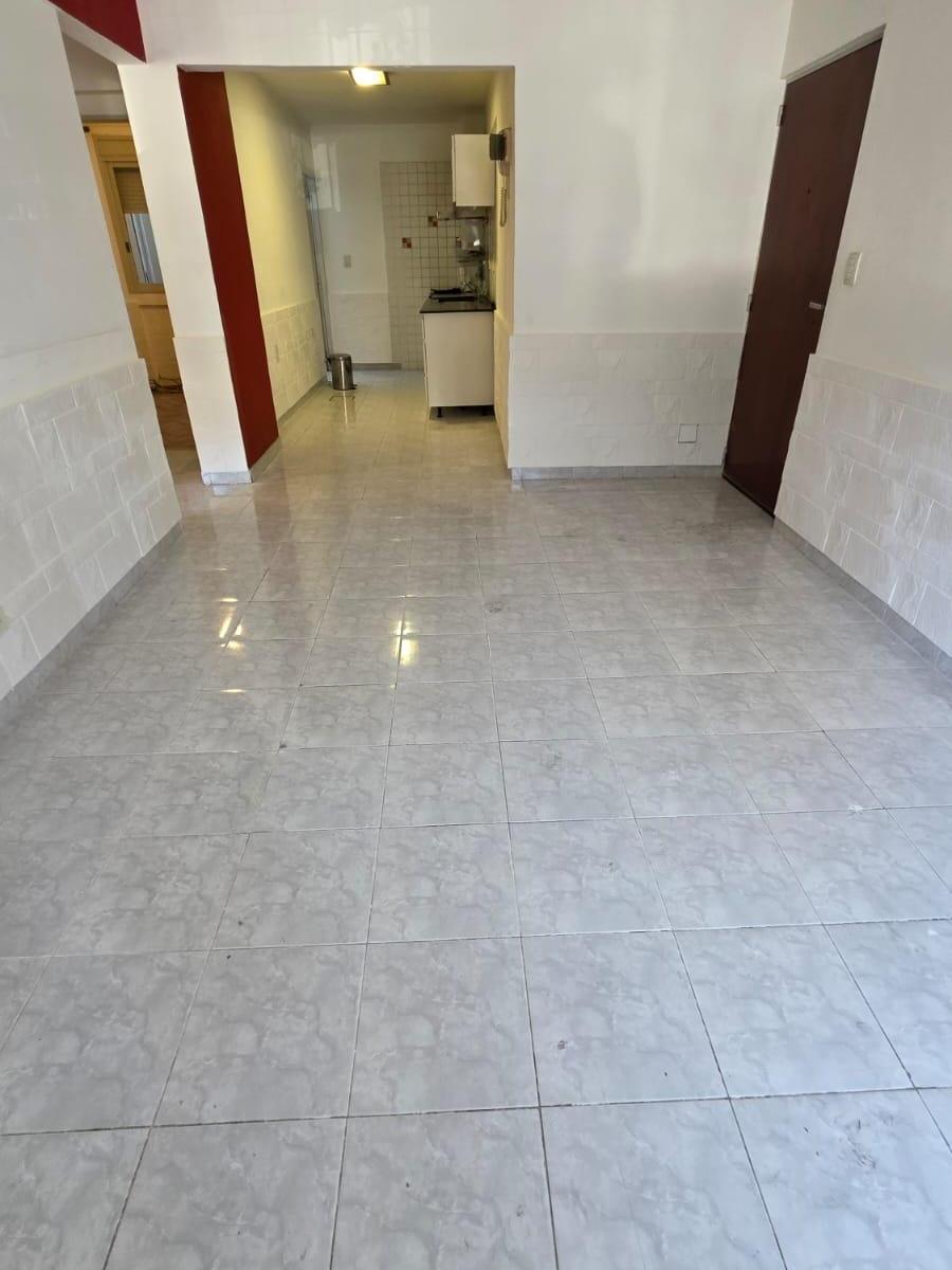 Impecable 3 Amb. con Patio y Lavadero – Vernet y Viel - Parque Chacabuco 1
