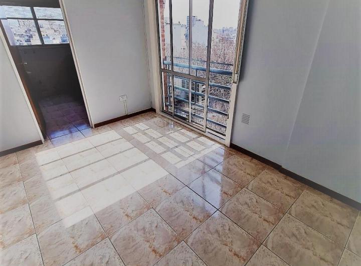 2 amb lateral piso alto luminoso - Caballito  - Parral 200 2