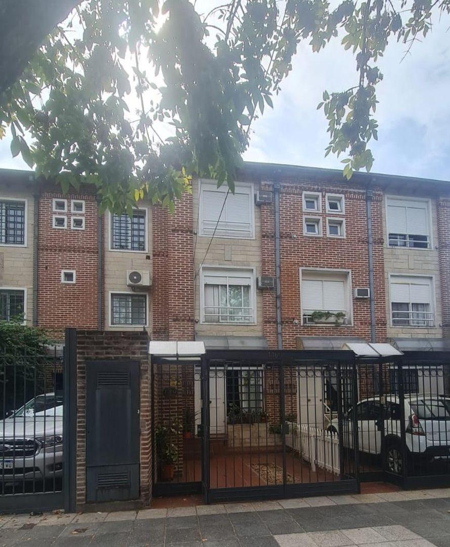 Venta Triplex Tipo Casa Sin Expensas - 160m² Totales - Thorne al 1300