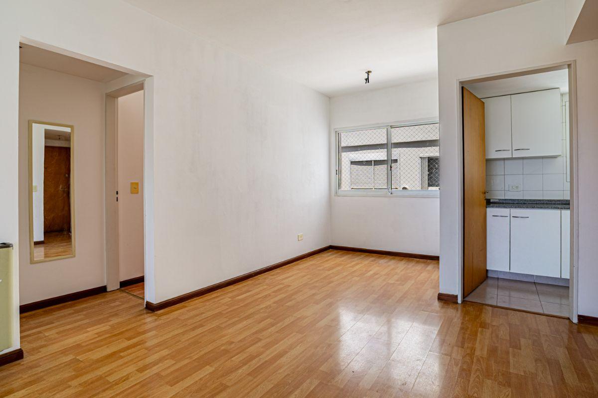 3 Amb Frente c/ Balcon aterrazado, IMPECABLE / Cochera fija y Pileta - H Irigoyen 3700 - ALMAGRO.
