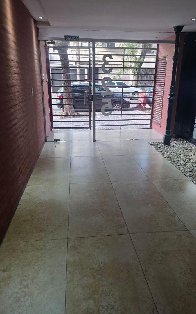 Foto de 2 ambientes contrafrente con balcon super luminoso - Pergamino 300, imagen 3