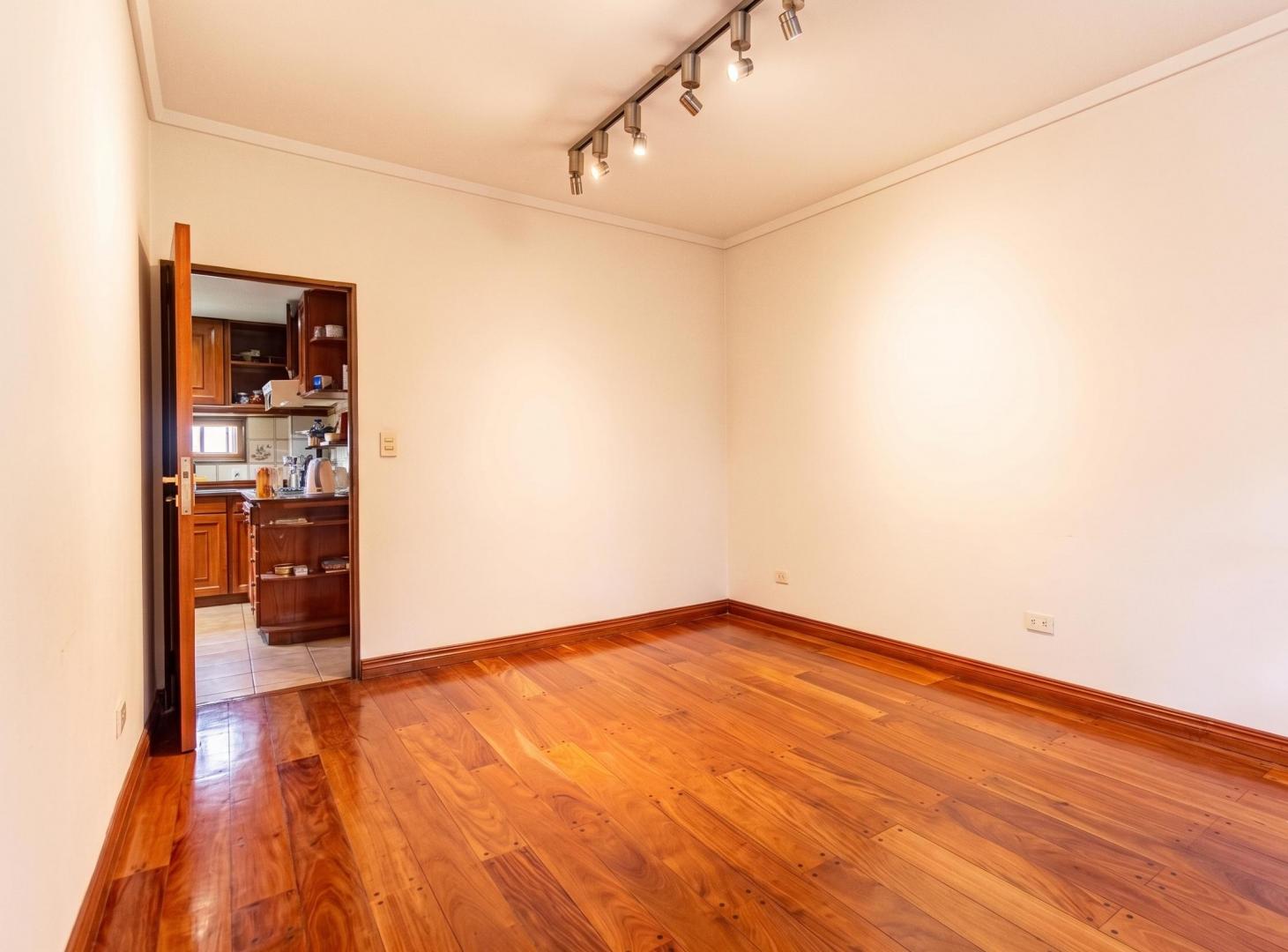 Foto de DÚPLEX EXCLUSIVO DE 202 M² CON COCHERA DOBLE - HORTIGUERA 200, imagen 2