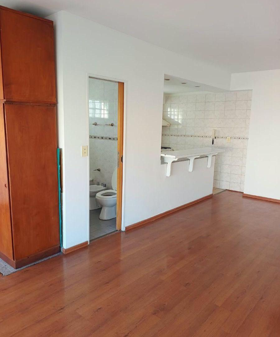 Foto de Departamento de 1 amb. super amplio en alquiler-Av Avellaneda- Caballito, imagen 1