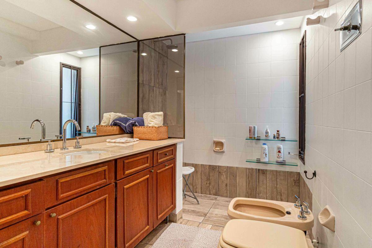 Foto de Exclusivo Tipo Casa en Dúplex 202 m² | 4 Dorm + Cochera Doble, imagen 3